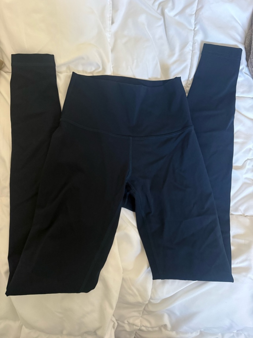 Lululemon Navy Wunder Train Leggings